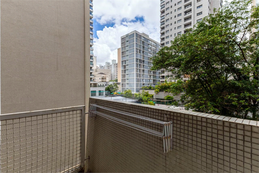  Em Higienópolis 290m² - Elegância e bom gosto.