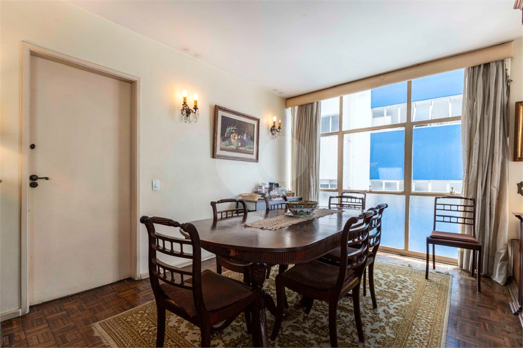  Em Higienópolis 290m² - Elegância e bom gosto.