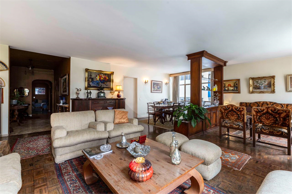  Em Higienópolis 290m² - Elegância e bom gosto.