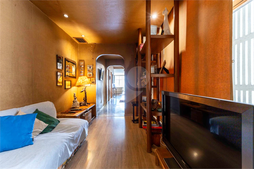  Em Higienópolis 290m² - Elegância e bom gosto.