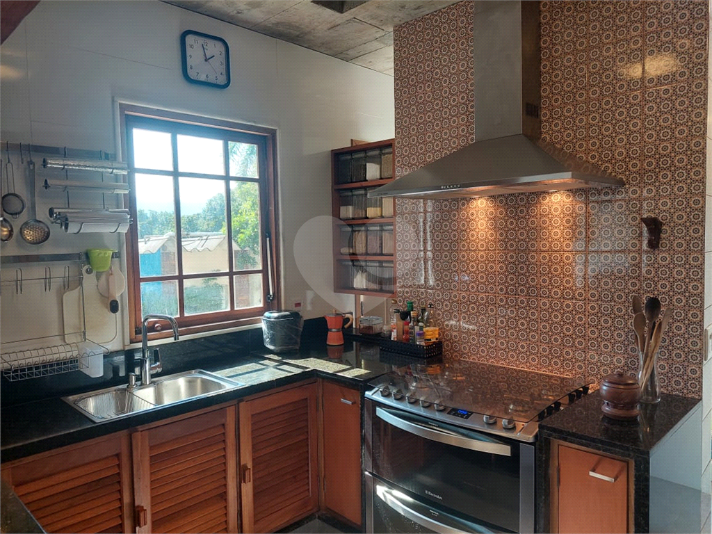 Casa em Ilhabela a venda com1422 m² de terreno e linda vista.