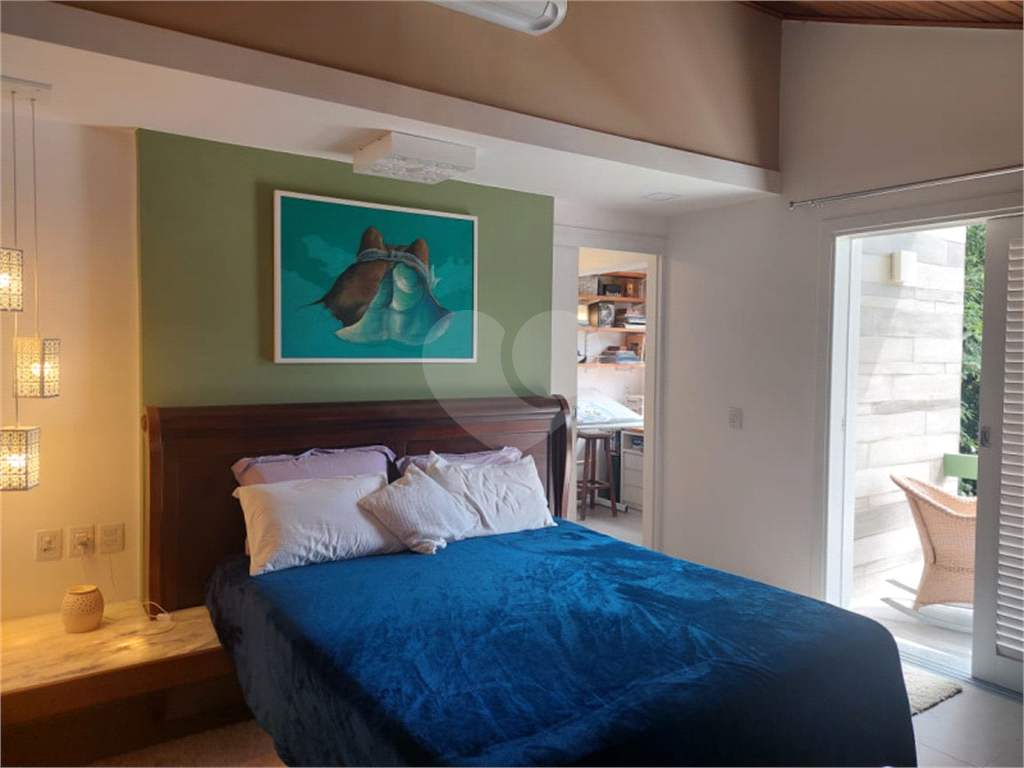 Casa em Ilhabela a venda com1422 m² de terreno e linda vista.