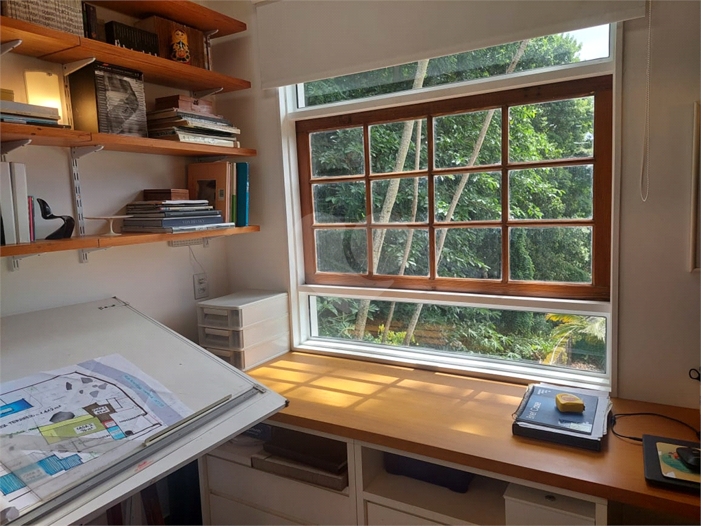 Casa em Ilhabela a venda com1422 m² de terreno e linda vista.