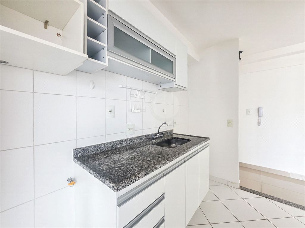 Apartamento - Ipiranga - 2 Quartos / Dormitórios - 1 Vaga - Venda / Compra