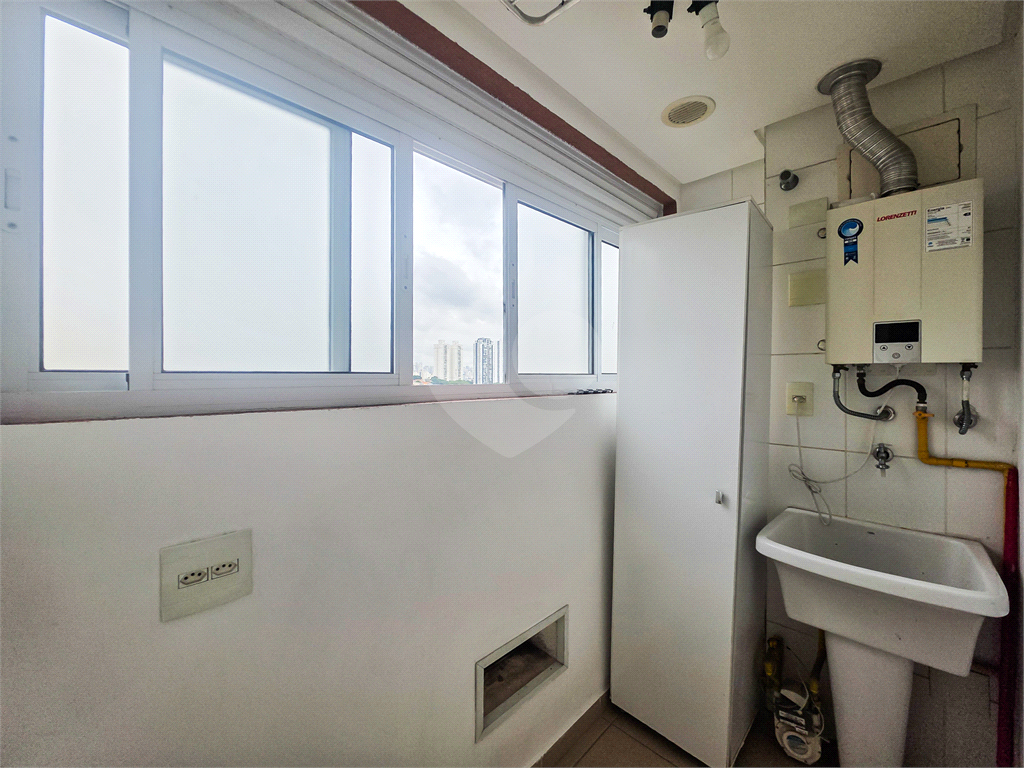 Apartamento - Ipiranga - 2 Quartos / Dormitórios - 1 Vaga - Venda / Compra