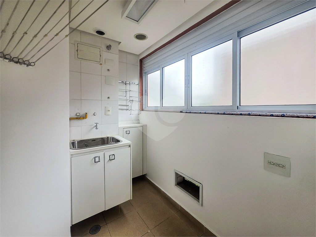 Apartamento - Ipiranga - 2 Quartos / Dormitórios - 1 Vaga -  Venda / Compra