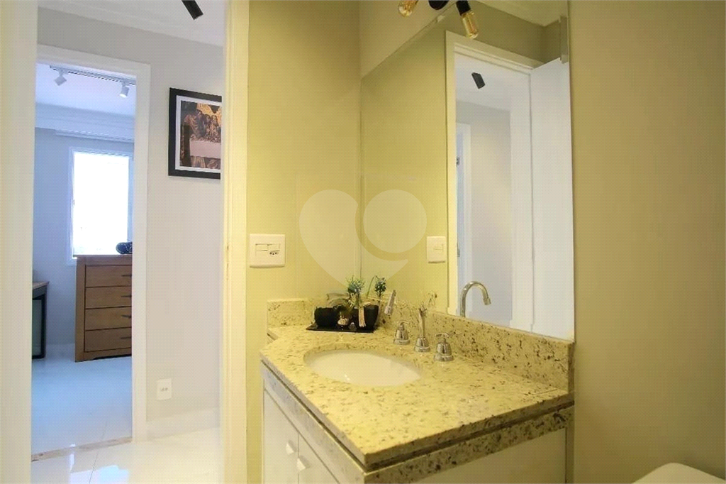 Apartamento - Vila Matilde - 3 Quartos (1 Suíte) - 2 Vagas - Venda / Compra