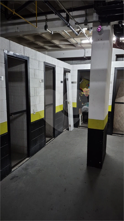 Lindo Apartamento de 3 Dormitórios em  Condomínio Clube