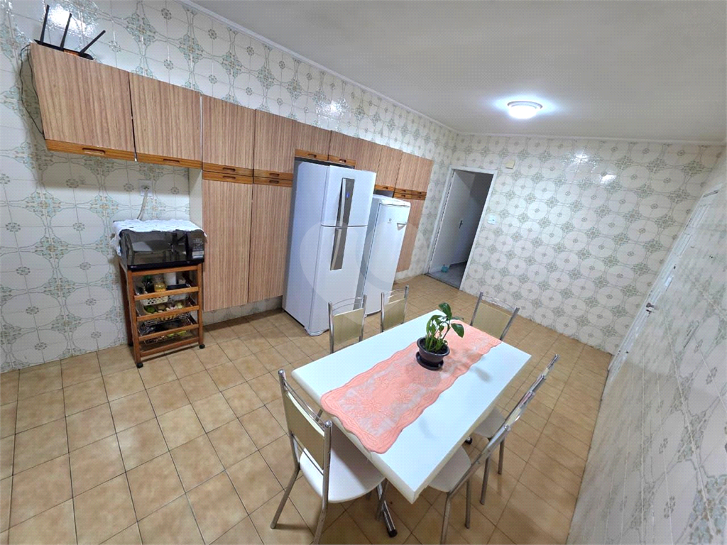 Casa com 4 quartos edícula quintal 