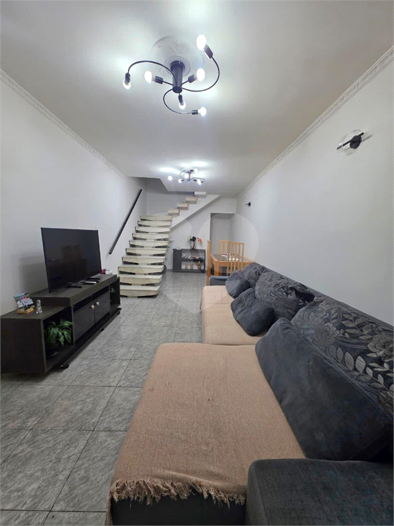 Casa com 4 quartos edícula quintal 