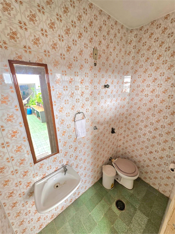 Casa com 4 quartos edícula quintal 