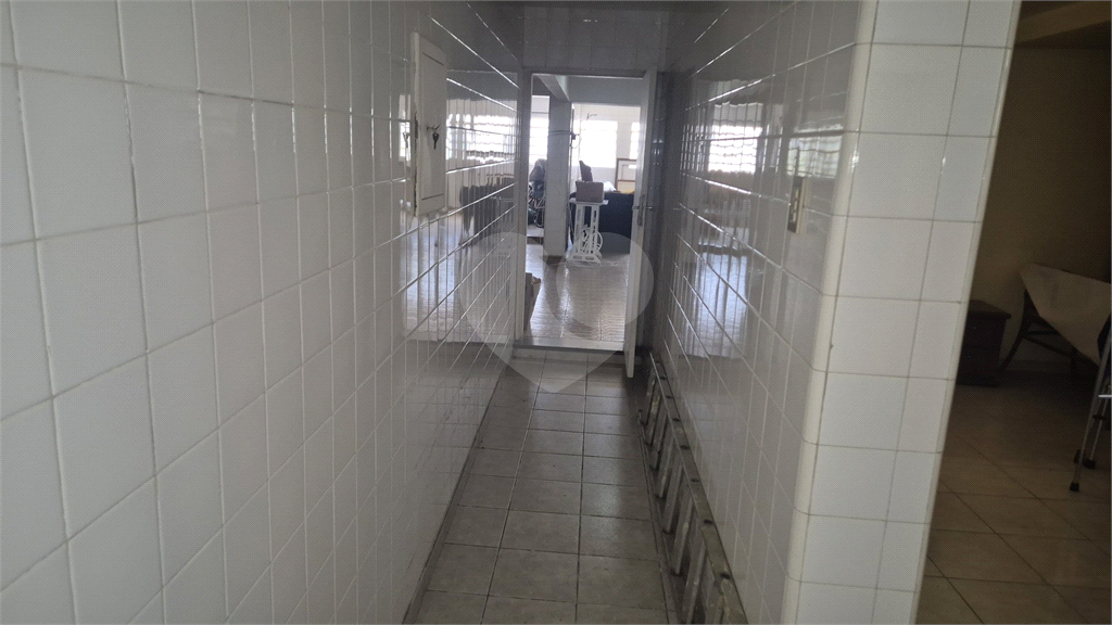 VENDA - Casa térrea Sensacional  Condomínio em Santana – 4 Quartos (3 suítes) – 6 Vagas  (3cobertas e 3 descobertas)
