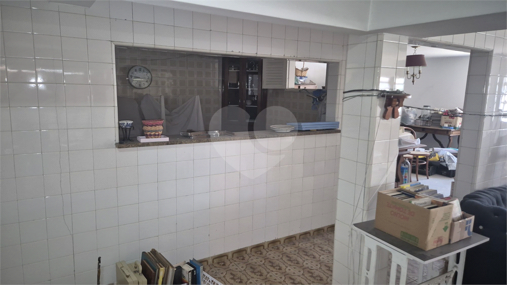 VENDA - Casa térrea Sensacional  Condomínio em Santana – 4 Quartos (3 suítes) – 6 Vagas  (3cobertas e 3 descobertas)
