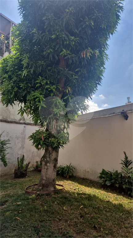 VENDA - Casa térrea Sensacional  Condomínio em Santana – 4 Quartos (3 suítes) – 6 Vagas  (3cobertas e 3 descobertas)
