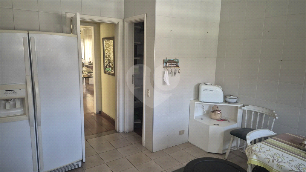 VENDA - Casa térrea Sensacional  Condomínio em Santana – 4 Quartos (3 suítes) – 6 Vagas  (3cobertas e 3 descobertas)
