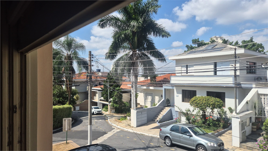 VENDA - Casa térrea Sensacional  Condomínio em Santana – 4 Quartos (3 suítes) – 6 Vagas  (3cobertas e 3 descobertas)
