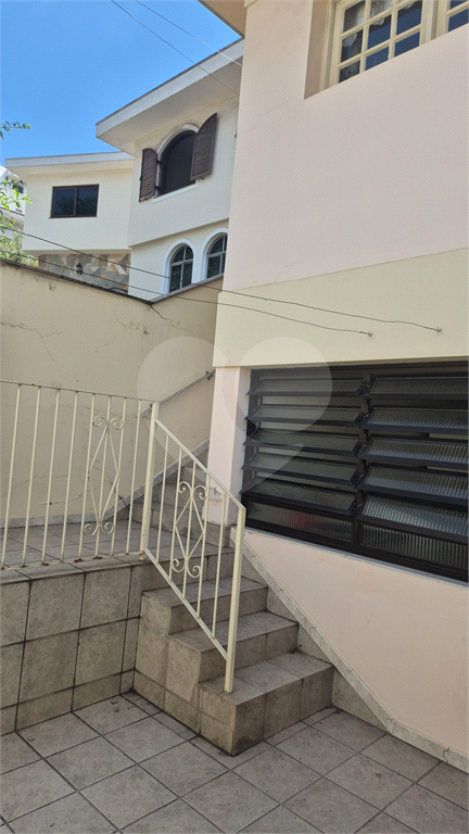 VENDA - Casa térrea Sensacional  Condomínio em Santana – 4 Quartos (3 suítes) – 6 Vagas  (3cobertas e 3 descobertas)
