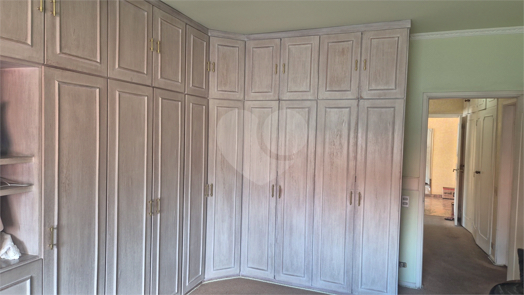 VENDA - Casa térrea Sensacional  Condomínio em Santana – 4 Quartos (3 suítes) – 6 Vagas  (3cobertas e 3 descobertas)
