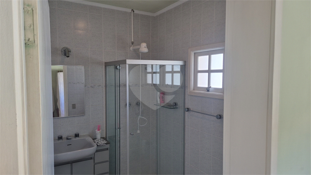 VENDA - Casa térrea Sensacional  Condomínio em Santana – 4 Quartos (3 suítes) – 6 Vagas  (3cobertas e 3 descobertas)
