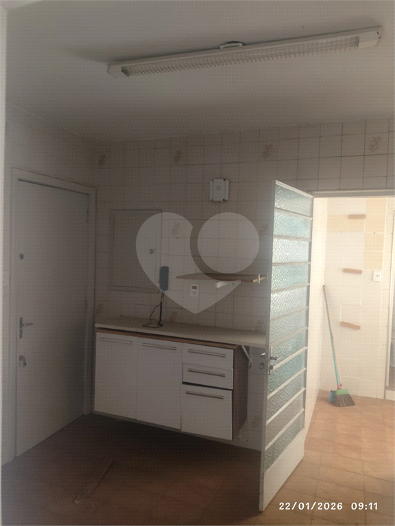 Apartamento de 02 Quartos no Centro de Pinheiros!