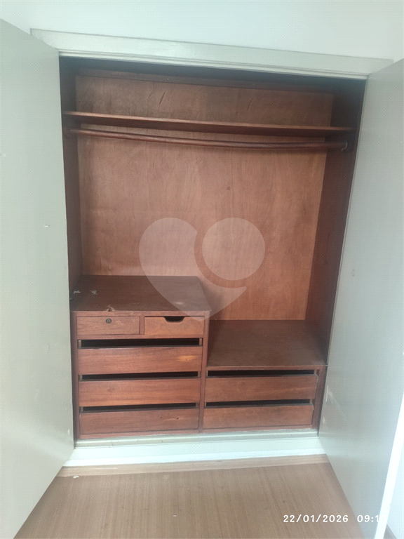 Apartamento de 02 Quartos no Centro de Pinheiros!