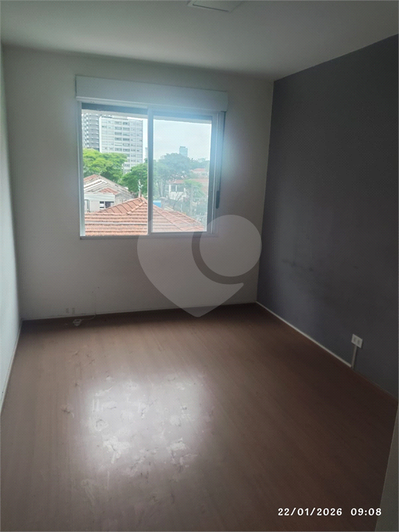 Apartamento de 02 Quartos no Centro de Pinheiros!