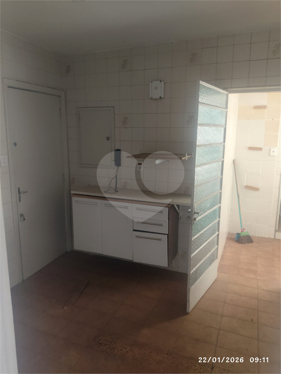 Apartamento de 02 Quartos no Centro de Pinheiros!