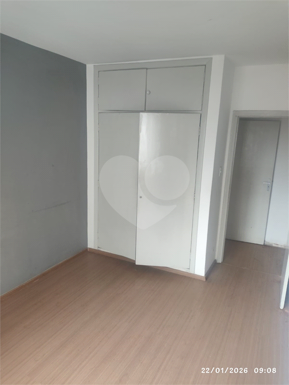 Apartamento de 02 Quartos no Centro de Pinheiros!
