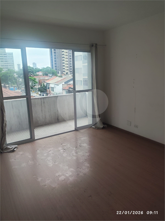 Apartamento de 02 Quartos no Centro de Pinheiros!