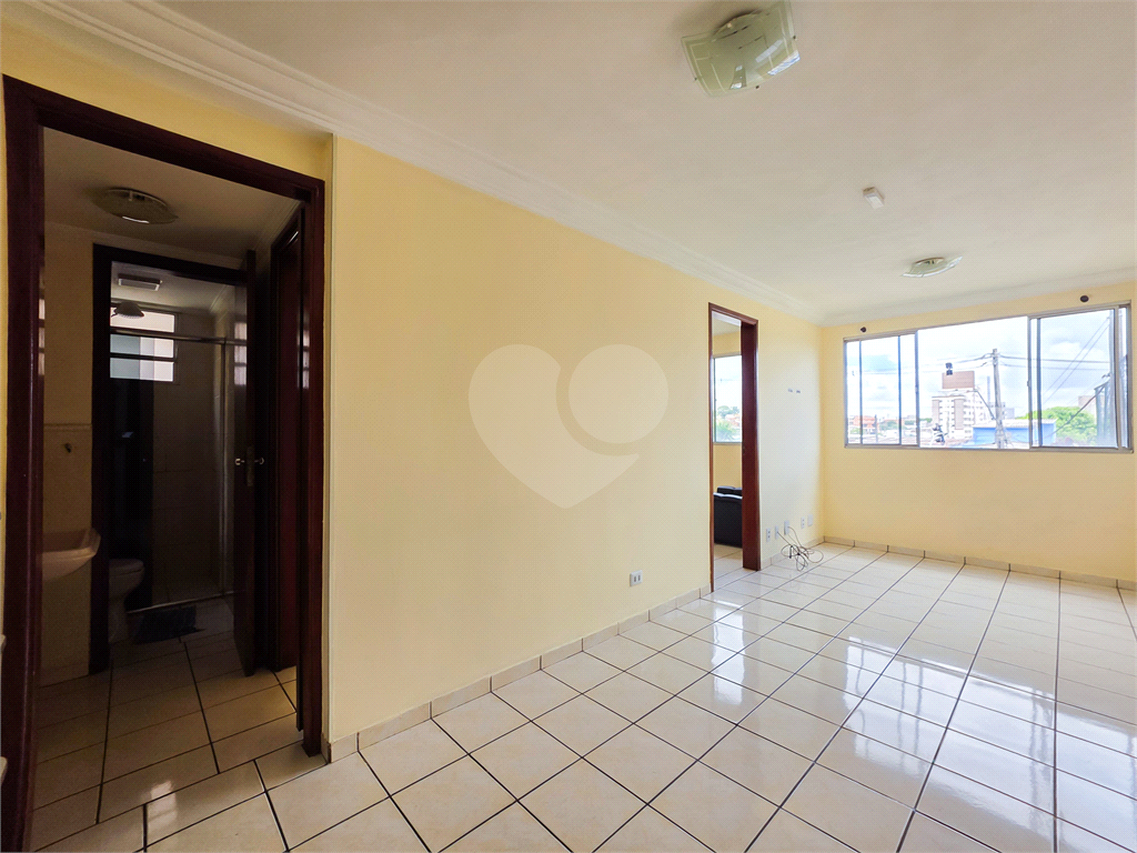 Apartamento - Guaianazes - 3 Quartos / Dormitórios - 1 Vaga - Venda / Compra