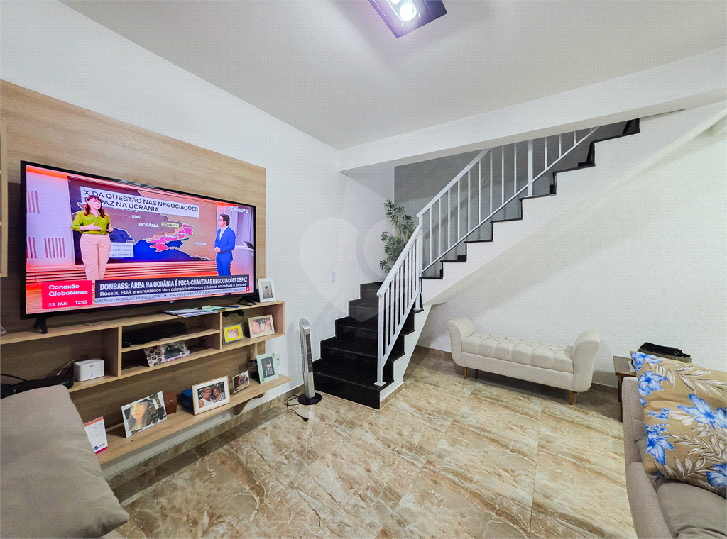 Casa - Guaianazes - 5 Quartos - 1 Vaga - Venda / Compra