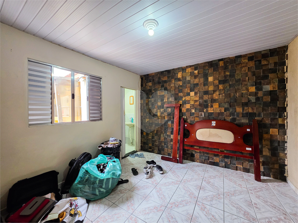 Casa - Guaianazes - 5 Quartos - 1 Vaga - Venda / Compra