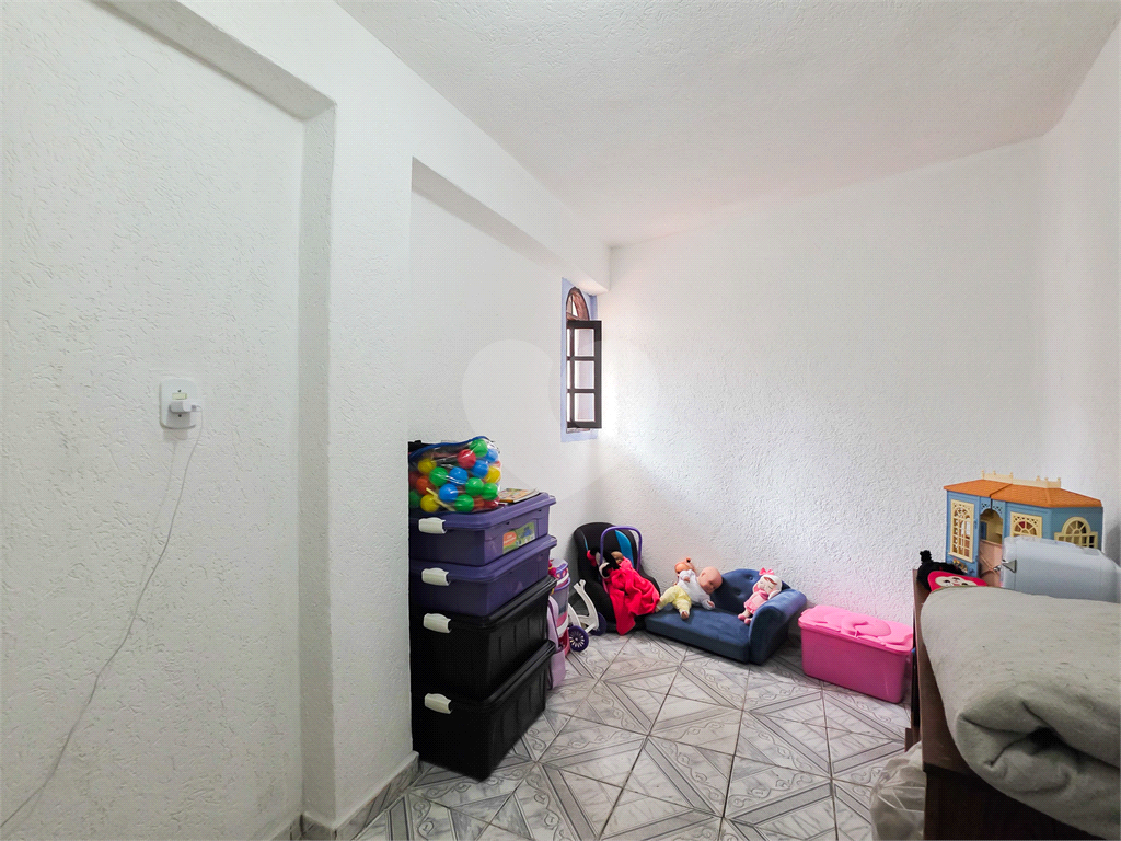 Casa - Guaianazes - 5 Quartos - 1 Vaga - Venda / Compra