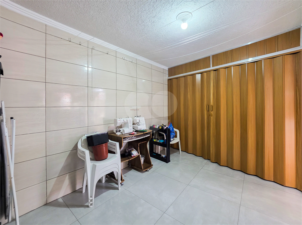 Casa - Guaianazes - 5 Quartos - 1 Vaga - Venda / Compra