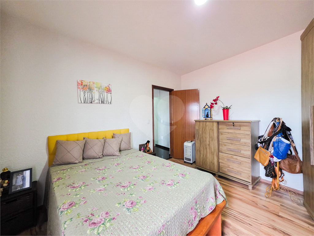 Casa - Guaianazes - 5 Quartos - 1 Vaga - Venda / Compra