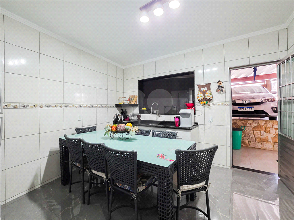 Casa - Guaianazes - 5 Quartos - 1 Vaga - Venda / Compra