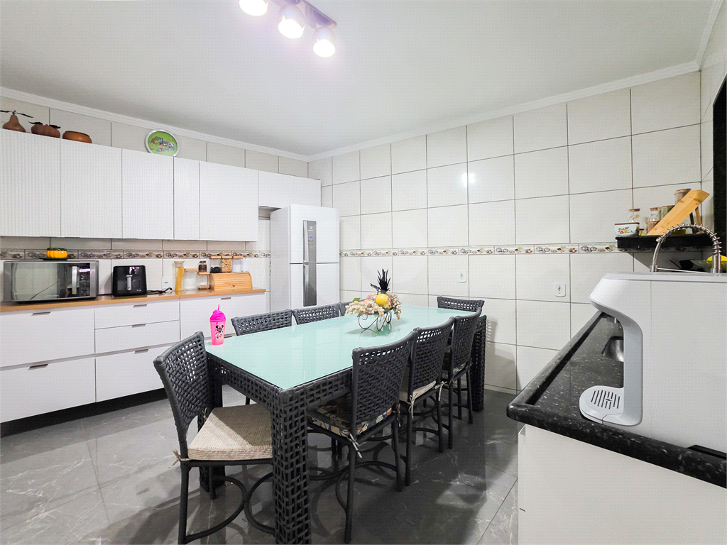 Casa - Guaianazes - 5 Quartos - 1 Vaga - Venda / Compra