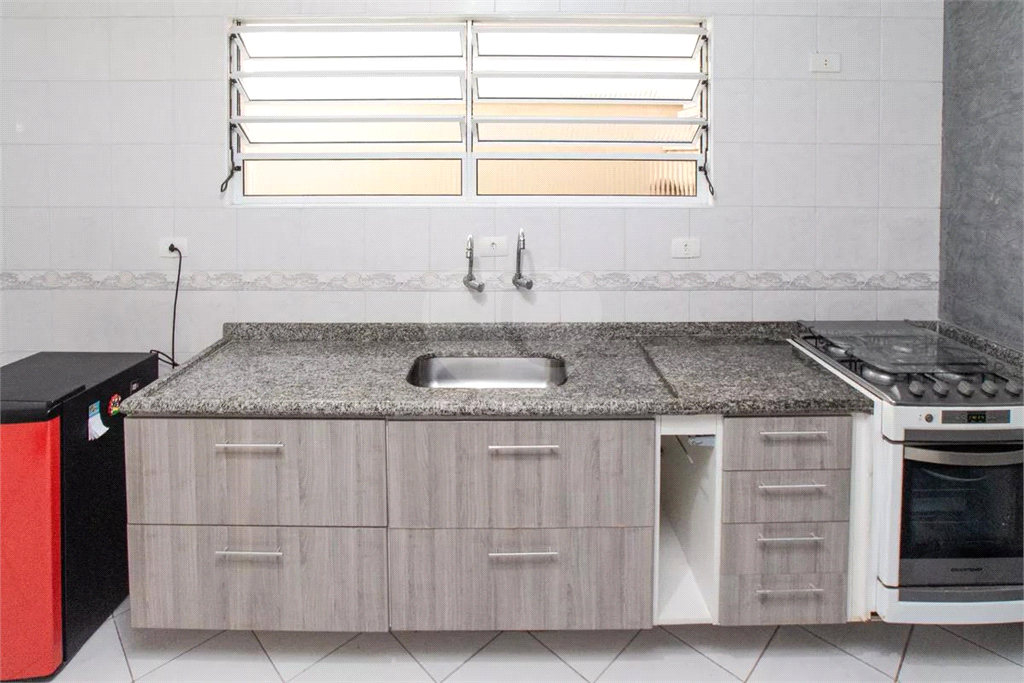 Sobrado em condomínio fechado na Vila Maria 