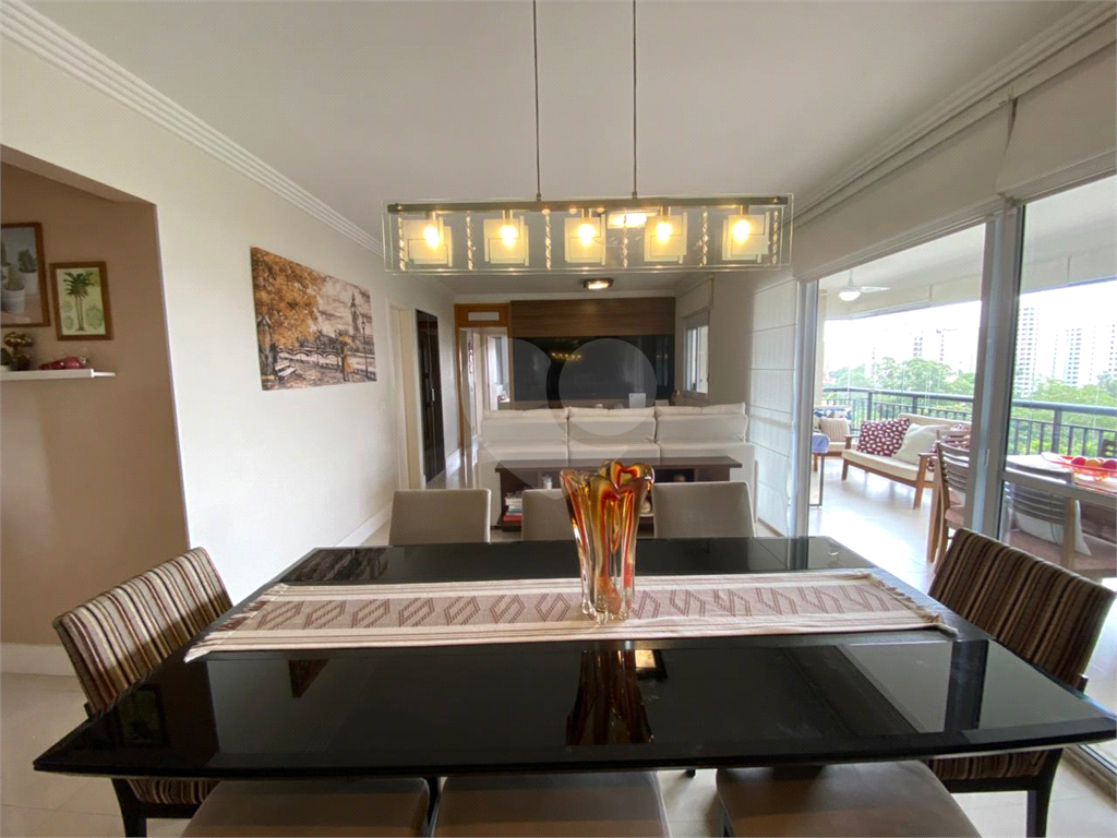 Apartamento com 3 quartos e varanda gourmet