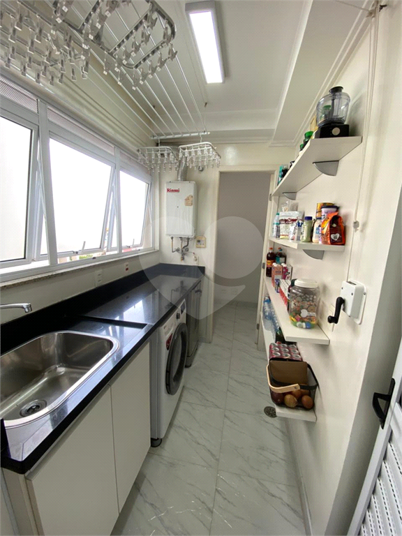 Apartamento com 3 quartos e varanda gourmet