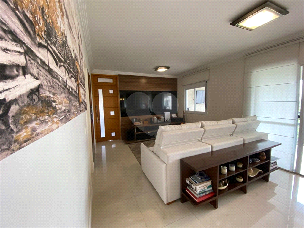 Apartamento com 3 quartos e varanda gourmet