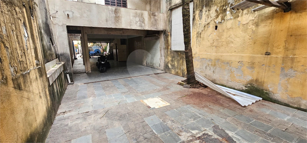 SOBRADO À VENDA E LOCAÇÃO – LAUZANE PAULISTA (RUA FECHADA COM PORTÃO)