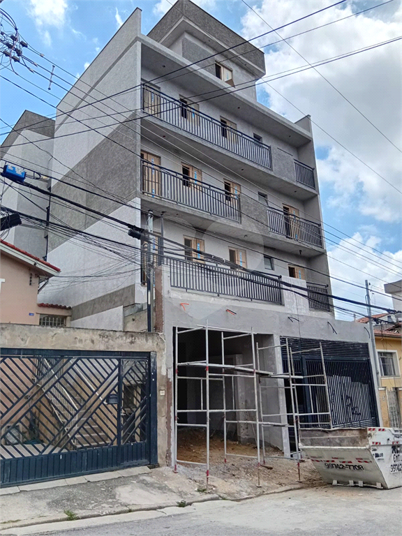Apartamento à venda com 66 m², 3 dormitórios, quintal e 1 vaga de garagem
