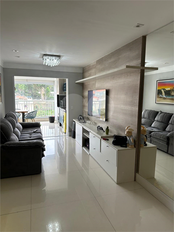 Apartamento na Vila Guilherme com Varanda Gourmet 2 vagas e depósito 