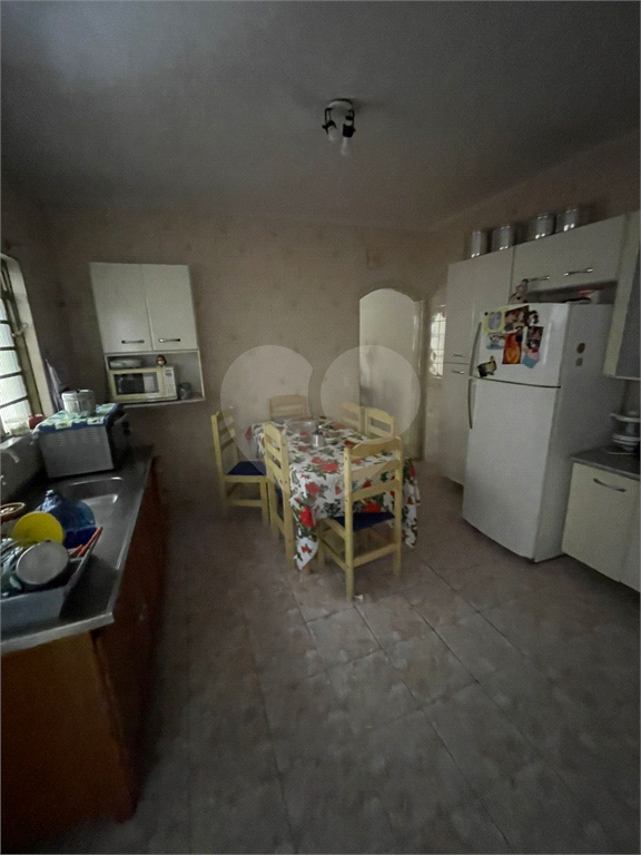 CASA À VENDA – JARDIM ARICANDUVA | 145 m² | REFORMADA | MOBILIADA | IPTU ISENTO