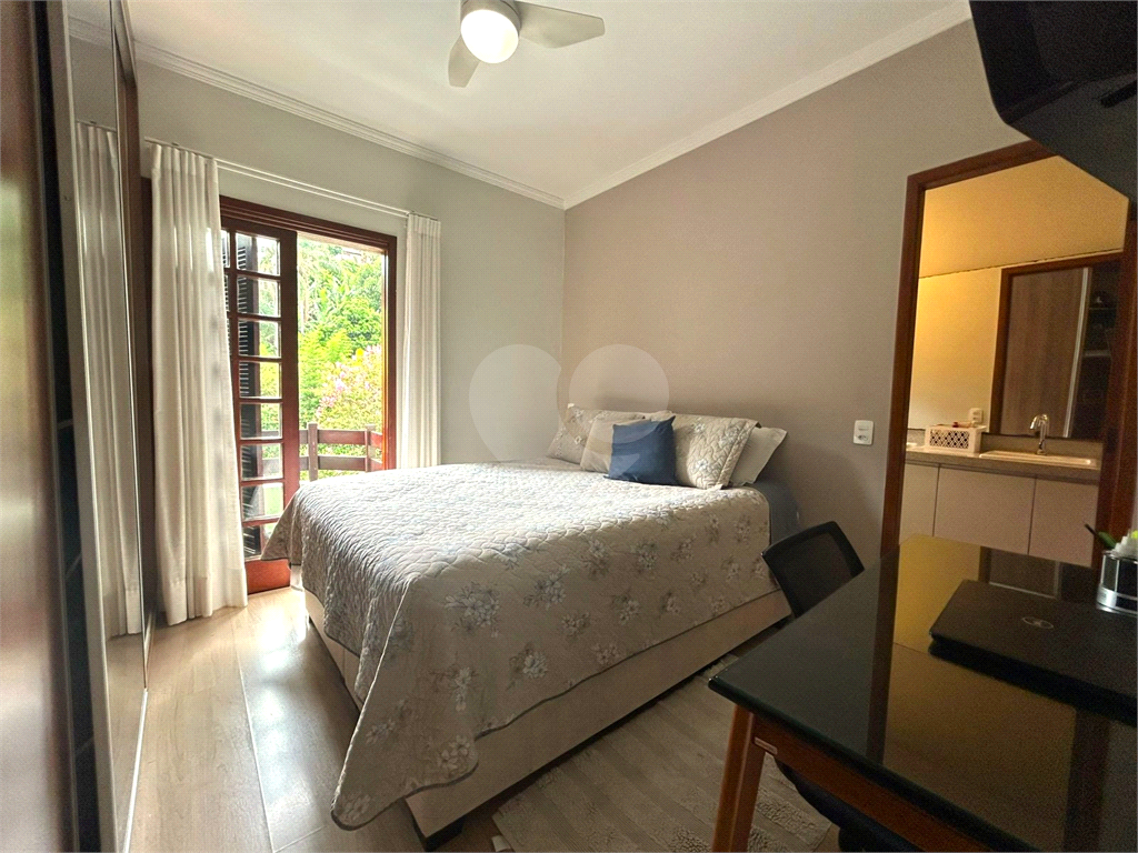 Casa de Condomínio – 142m² - 3 Dormitórios – 1 Suíte – 'Área Gourmet - Escritório - Ar Condicionado - Segurança, Natureza e Conforto 