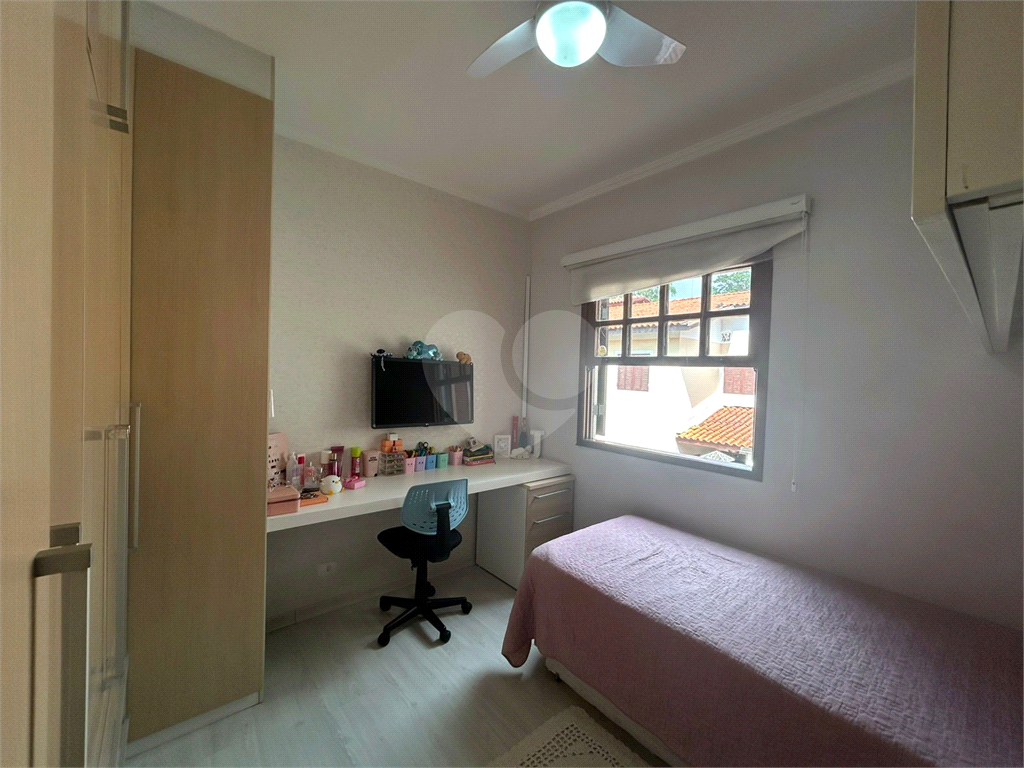 Casa de Condomínio – 142m² - 3 Dormitórios – 1 Suíte – 'Área Gourmet - Escritório - Ar Condicionado - Segurança, Natureza e Conforto 