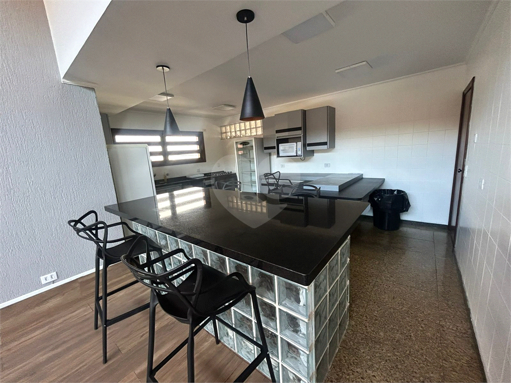 Casa de Condomínio – 142m² - 3 Dormitórios – 1 Suíte – 'Área Gourmet - Escritório - Ar Condicionado - Segurança, Natureza e Conforto 