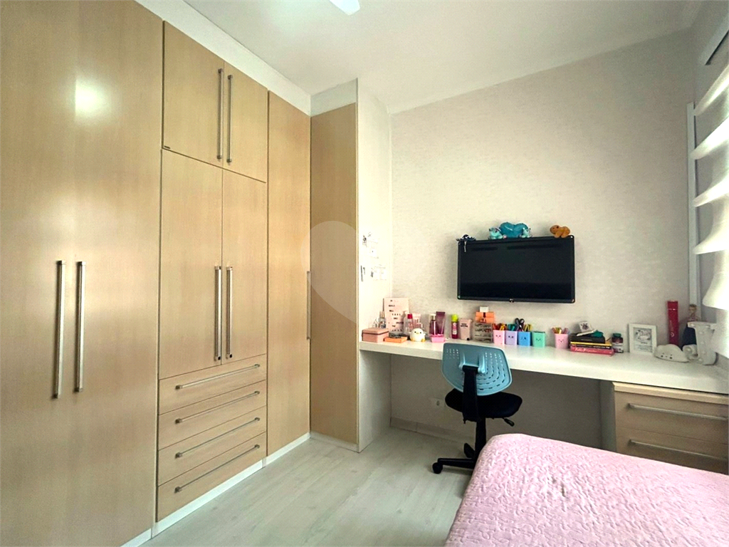 Casa de Condomínio – 142m² - 3 Dormitórios – 1 Suíte – 'Área Gourmet - Escritório - Ar Condicionado - Segurança, Natureza e Conforto 