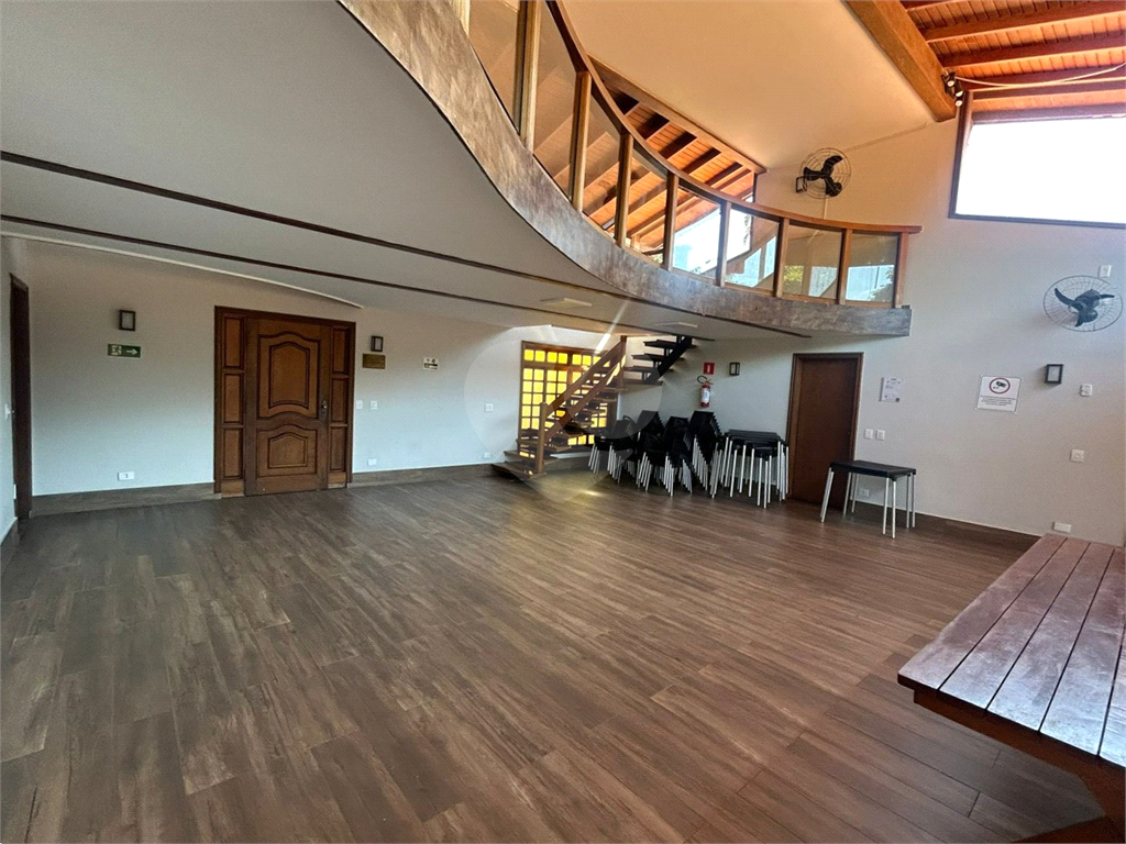 Casa de Condomínio – 142m² - 3 Dormitórios – 1 Suíte – 'Área Gourmet - Escritório - Ar Condicionado - Segurança, Natureza e Conforto 